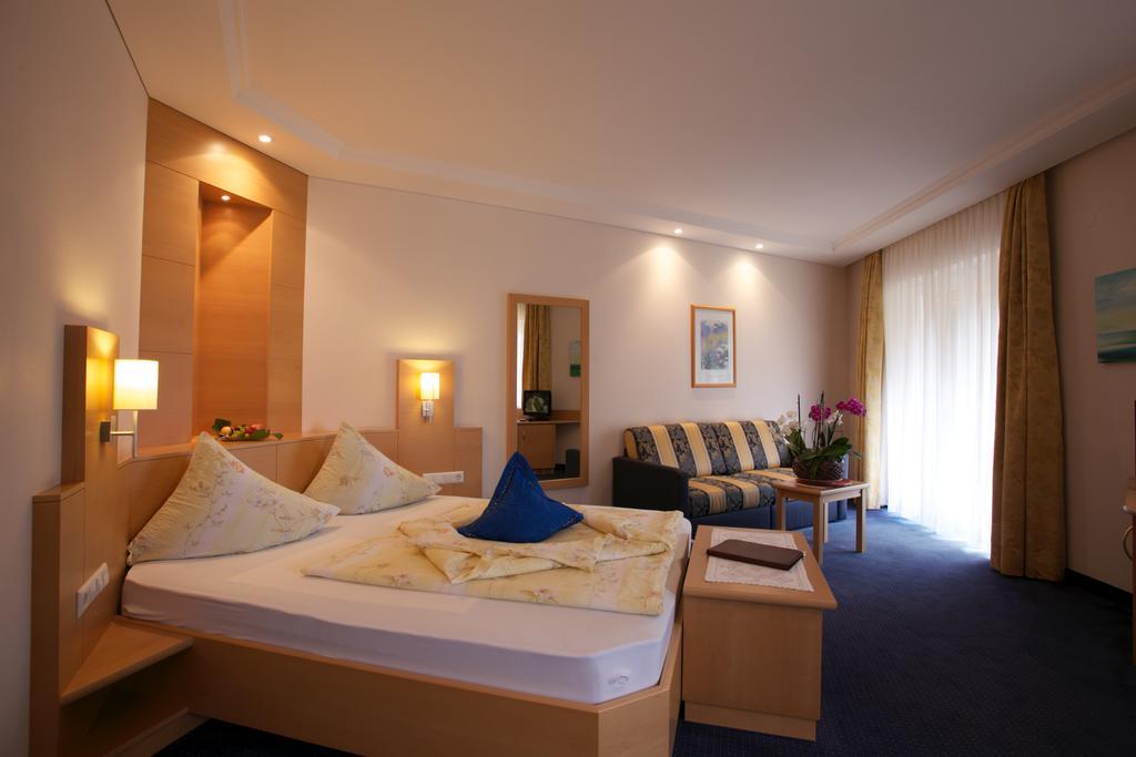 Hotel Elisabeth Merano Bagian luar foto
