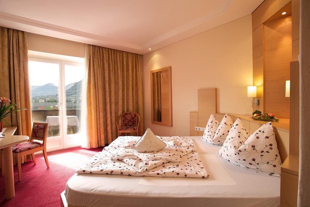 Hotel Elisabeth Merano Bagian luar foto