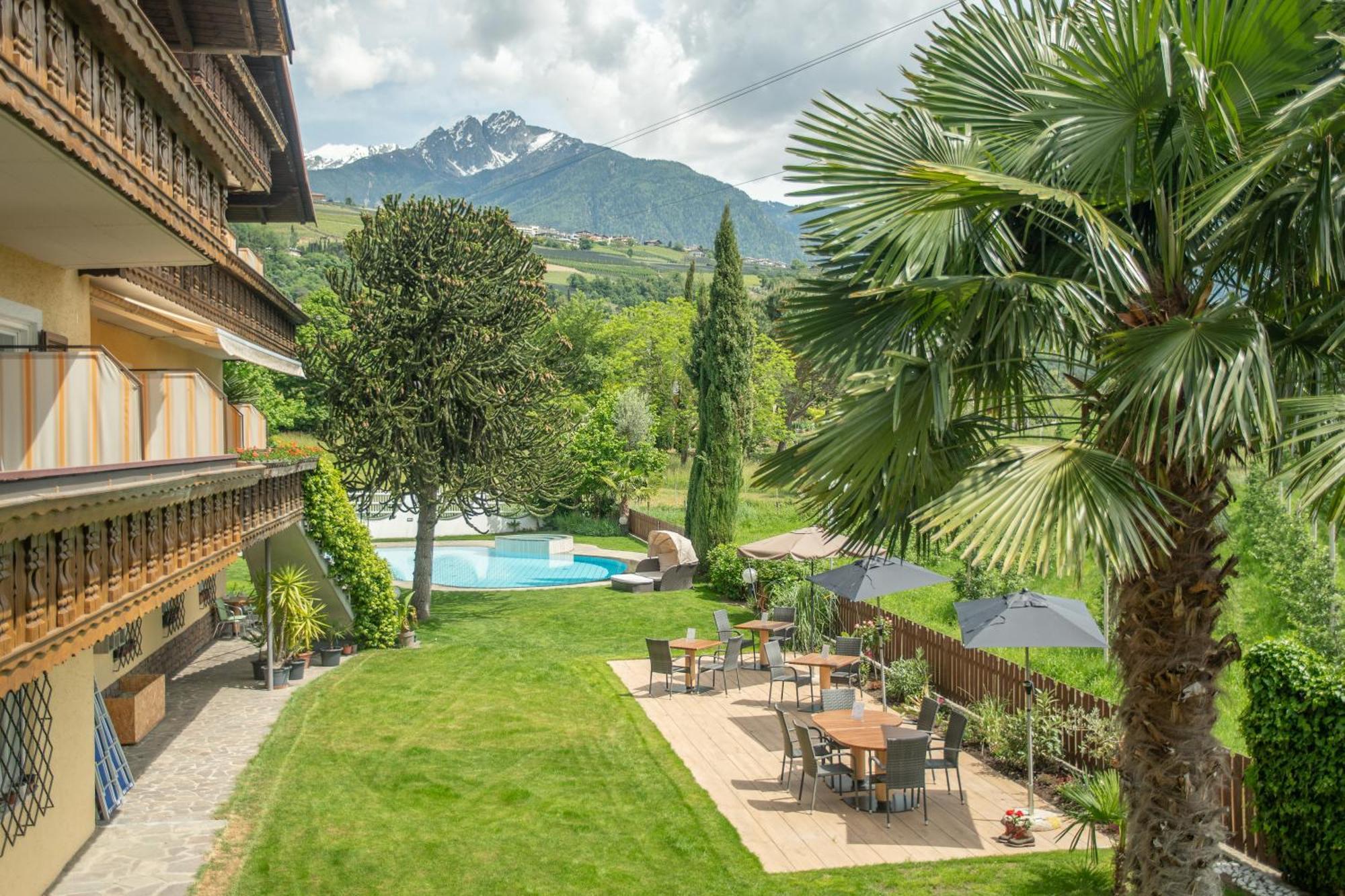 Hotel Elisabeth Merano Bagian luar foto